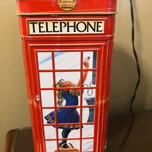 Churchills telephone kiosk bank